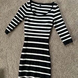 Mango Black and white fitted sweater dress